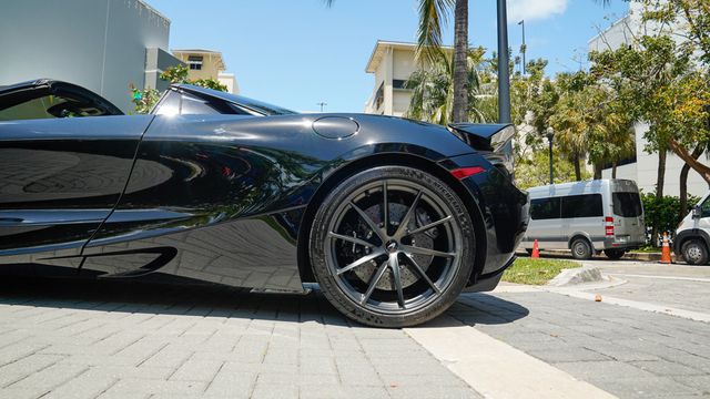 2021 McLaren 720S Performance Spider - 22823868 - 11