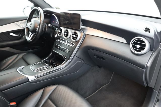2021 Mercedes-Benz GLC GLC 300 4MATIC Coupe - 22939207 - 21