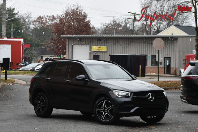 2021 Mercedes-Benz GLC GLC300's photo