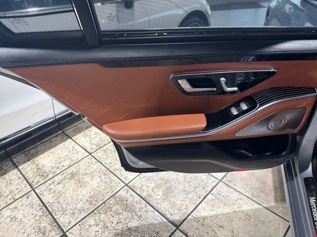 2021 Mercedes-Benz S-Class S 580 4MATIC Sedan - 22930493 - 19
