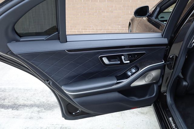 2021 Mercedes-Benz S-Class S 580 4MATIC Sedan - 22903046 - 17