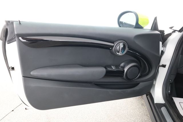 2021 MINI Cooper SE Hardtop 2 Door Signature, with 6.5'' Touchscreen Navigation Package - 22873809 - 9