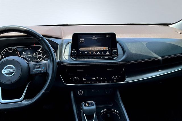 2021 Nissan Rogue AWD SV - 22939105 - 17