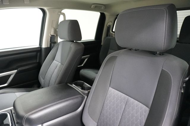 2021 Nissan Titan 4x2 Crew Cab SV - 22896347 - 9
