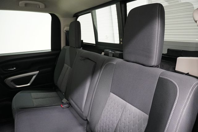 2021 Nissan Titan 4x2 Crew Cab SV - 22896347 - 11