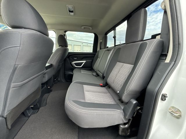 2021 Nissan Titan 4x2 Crew Cab SV - 22747803 - 18