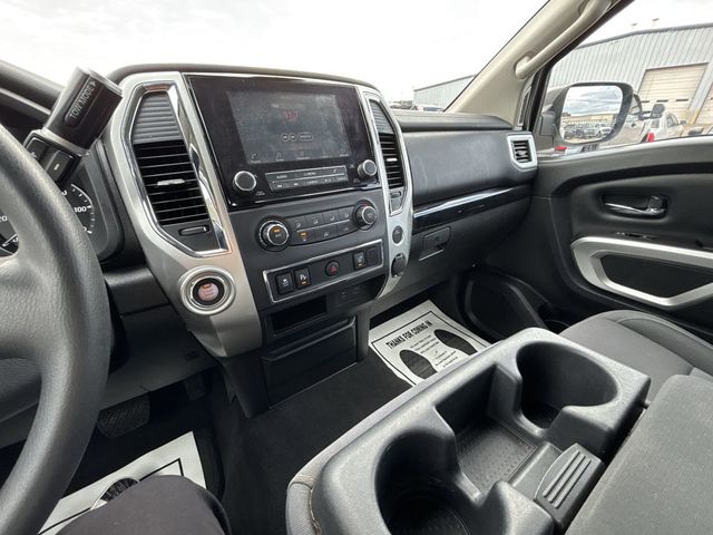 2021 Nissan Titan 4x2 Crew Cab SV - 22747803 - 24