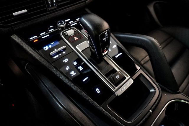 2021 Porsche Cayenne AWD - 22869240 - 43