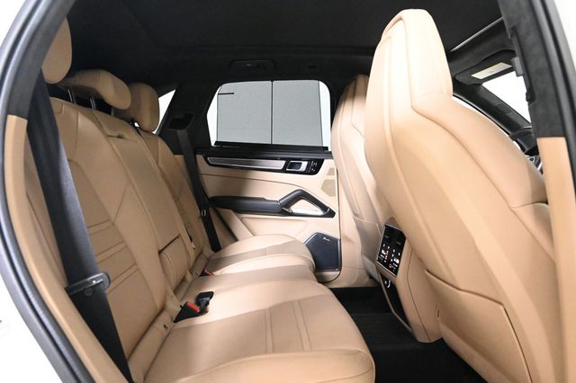 2021 Porsche Cayenne Turbo - 22932416 - 18