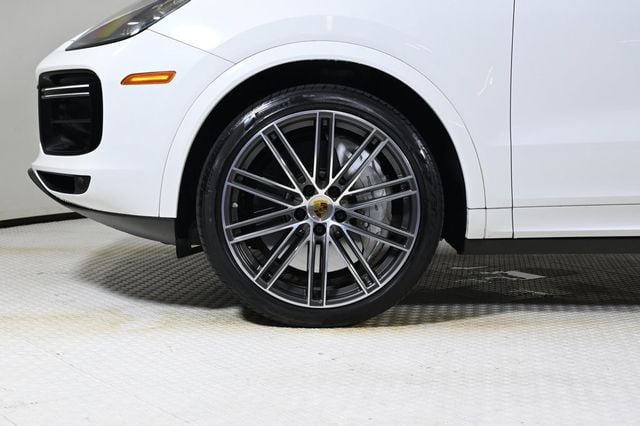2021 Porsche Cayenne Turbo - 22932416 - 28