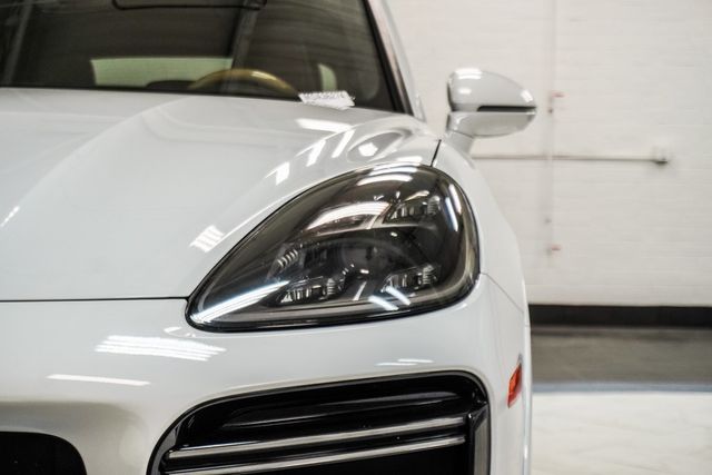 2021 Porsche Cayenne Turbo AWD - 22755320 - 14