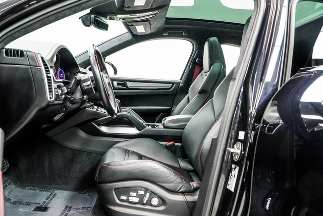 2021 Porsche Cayenne Turbo Coupe AWD - 22904201 - 40