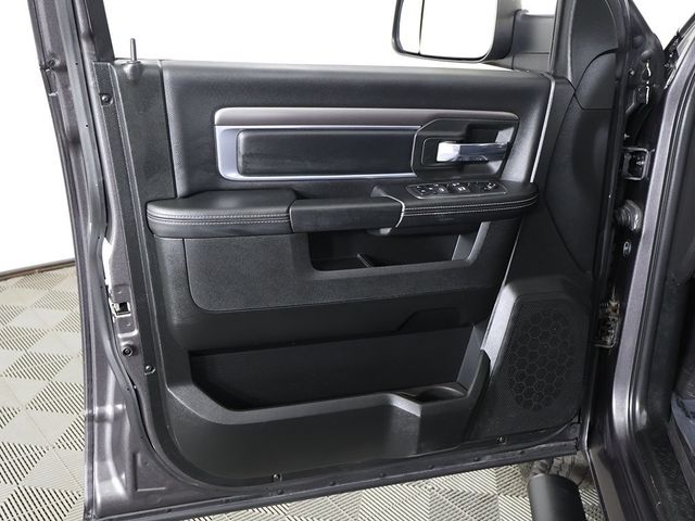2021 Ram 1500 Classic Warlock 4x4 Quad Cab 6'4" Box - 22904423 - 18