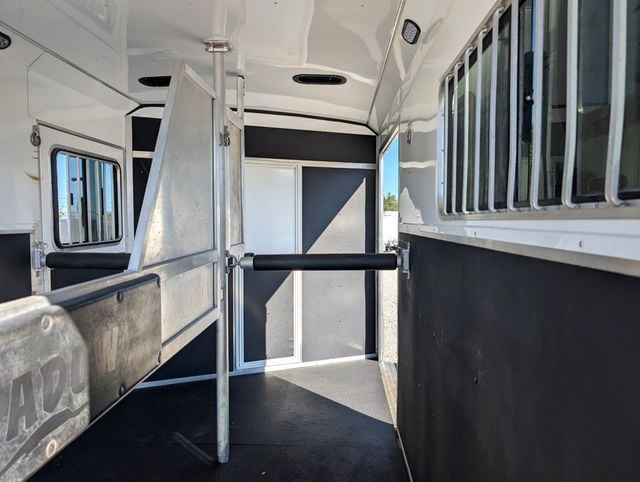 2021 Shadow 2 Horse KingMate Straight Load Side Ramp GN  - 22928097 - 10
