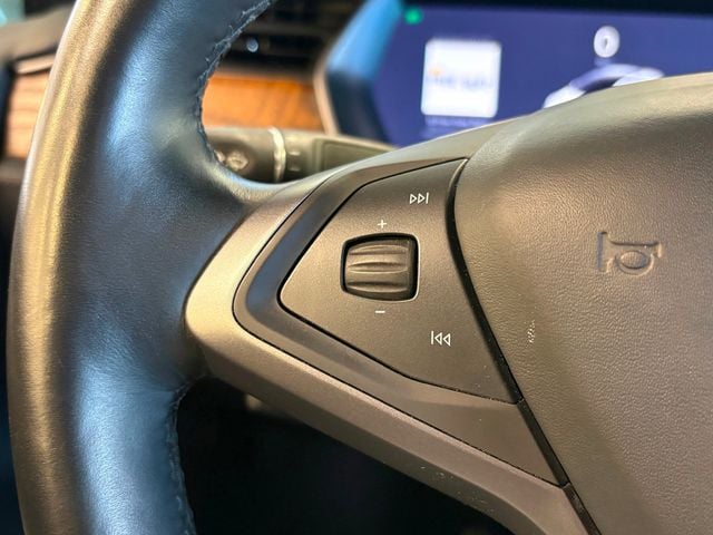 2021 Tesla Model X Long Range Plus AWD - 22937493 - 26