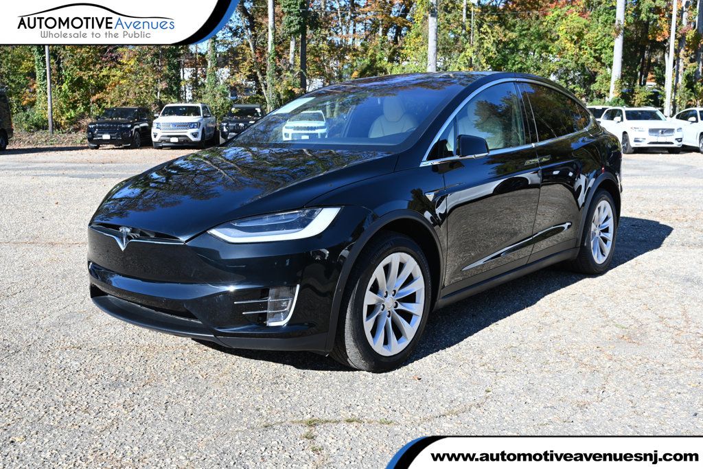 2021 Tesla Model X Long Range Plus AWD *Ltd Avail* with 7 Seat B&W Premium Interior - 22936522 | Video 1