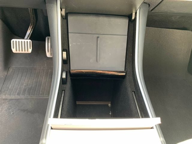 2021 Tesla Model Y Long Range AWD - 22940191 - 25