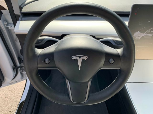 2021 Tesla Model Y Long Range AWD - 22940191 - 3