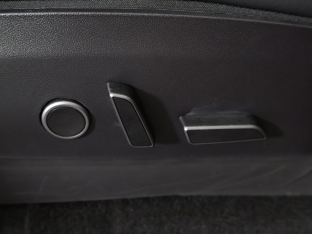 2021 Tesla Model Y Long Range AWD - 22921173 - 8
