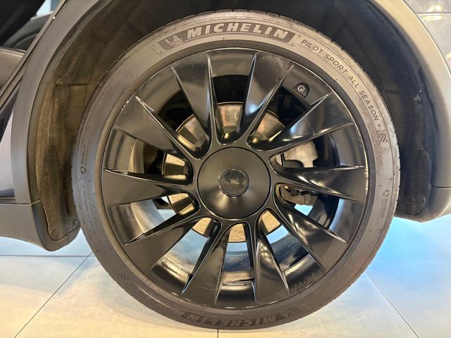 2021 Tesla Model Y Long Range AWD - 22934921 - 30