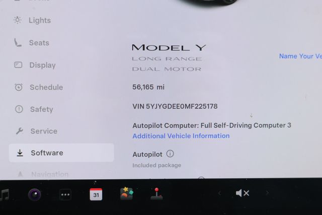 2021 Tesla Model Y Long Range AWD - 22939951 - 13