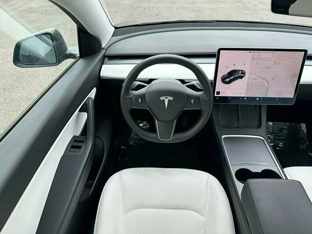 2021 Tesla Model Y Long Range AWD - 22400525 - 24