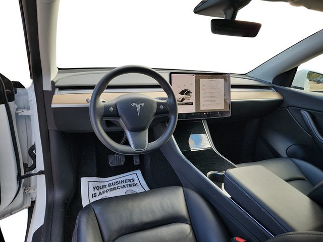 2021 Tesla Model Y Long Range AWD with 20'' Induction Wheels - 22935840 - 13