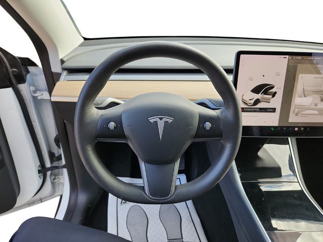2021 Tesla Model Y Long Range AWD with 20'' Induction Wheels - 22935840 - 14