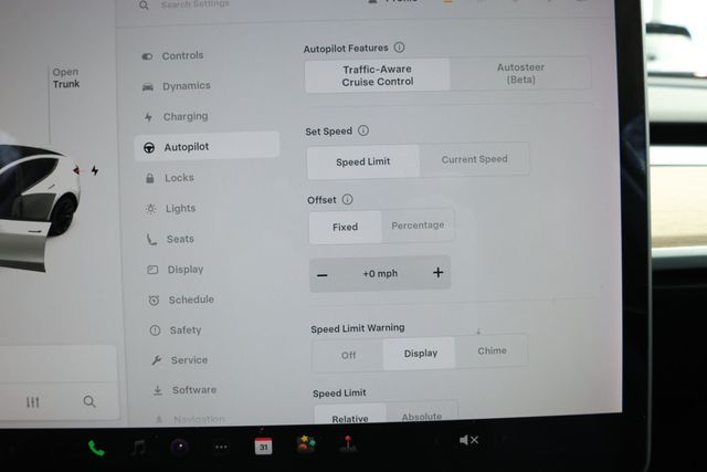 2021 Tesla Model Y Long Range AWD with 20'' Induction Wheels & Acceleration Boost - 22939951 - 19