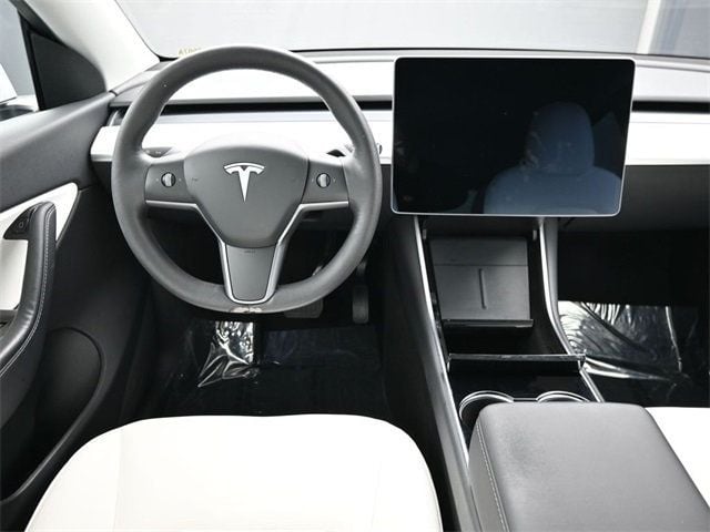 2021 Tesla Model Y Standard Range RWD - 22924276 - 16