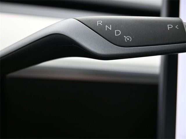 2021 Tesla Model Y Standard Range RWD - 22924276 - 26