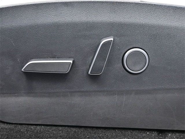 2021 Tesla Model Y Standard Range RWD - 22924276 - 8