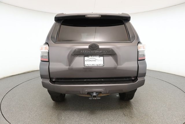 2021 Toyota 4Runner SR5 4WD with Premium Audio and Navigation - 22921306 - 4