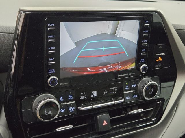 2021 Toyota Highlander LE FWD - 22919170 - 18