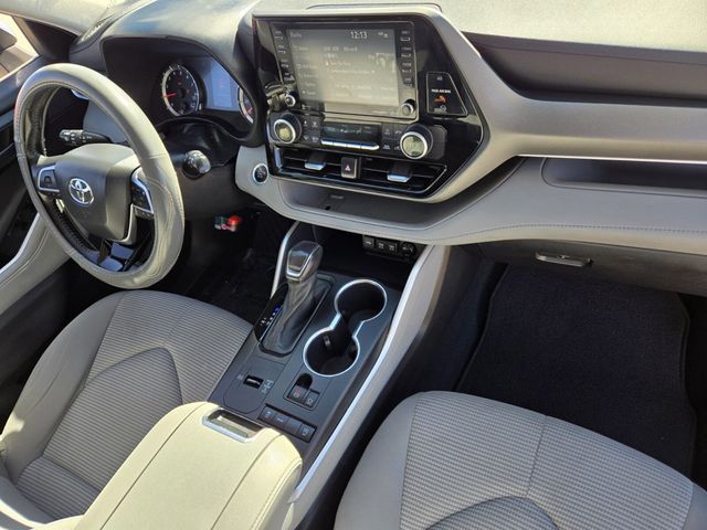 2021 Toyota Highlander LE FWD - 22936730 - 12