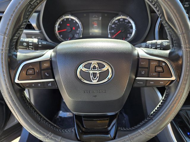 2021 Toyota Highlander LE FWD - 22936730 - 14