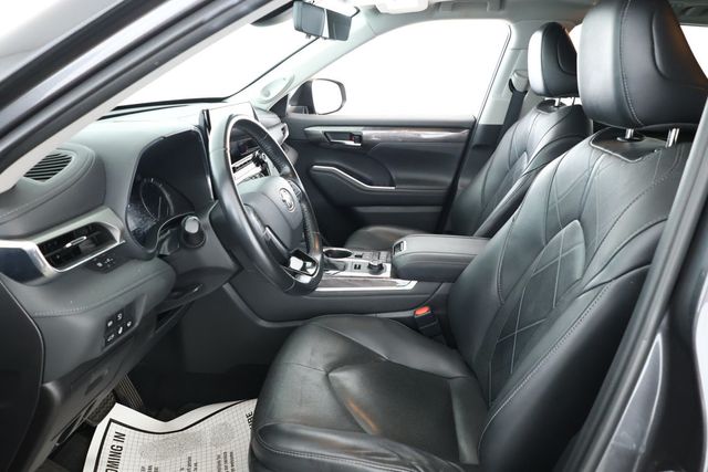 2021 Toyota Highlander Platinum AWD - 22901170 - 18