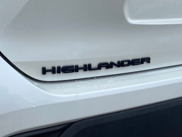 2021 Toyota Highlander XLE AWD - 22255624 - 30