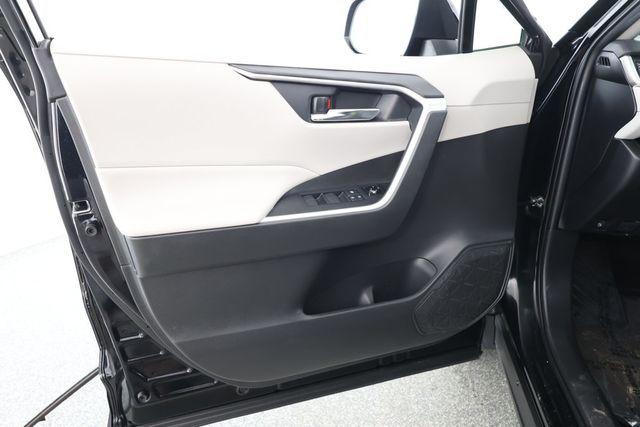 2021 Toyota RAV4 Hybrid XLE AWD *Ltd Avail* - 22879368 - 8