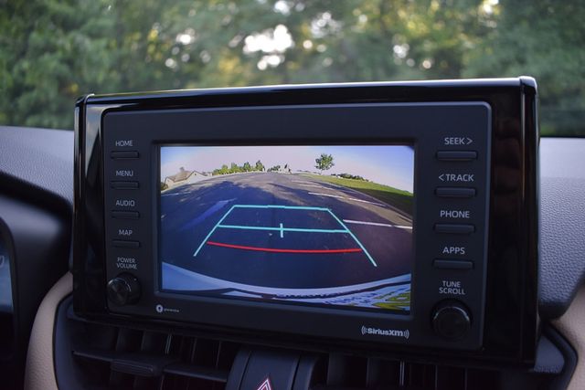 2021 Toyota RAV4 LE AWD - 22884557 - 11