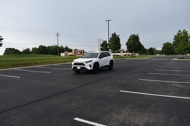 2021 Toyota RAV4 LE AWD - 22884557 - 32