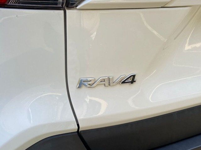 2021 Toyota RAV4 LE AWD - 22199953 - 28