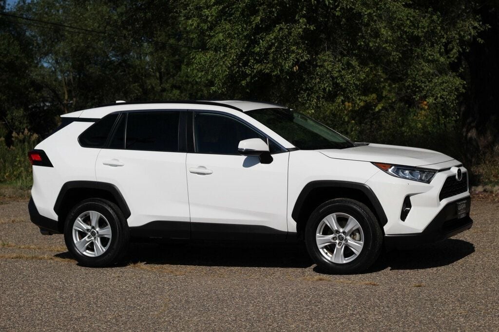 2021 Toyota RAV4 ONE OWNER AWD XLE  - 22924513 | Video 1