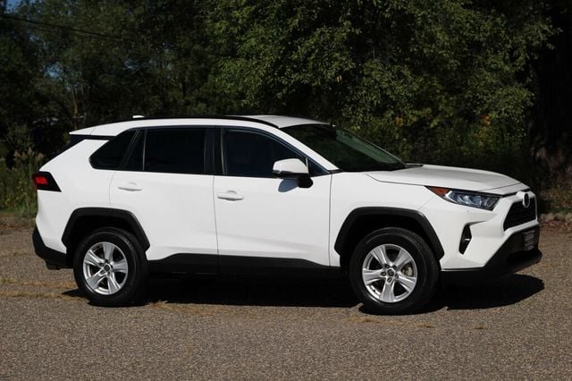 2021 Toyota RAV4 ONE OWNER AWD XLE  - 22924513 - 0