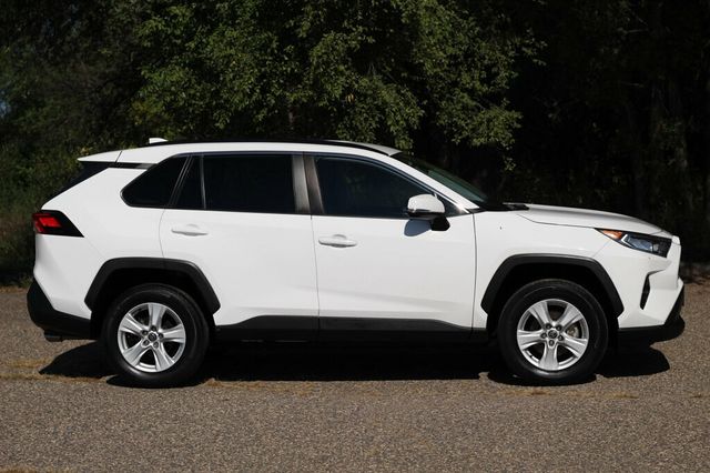 2021 Toyota RAV4 ONE OWNER AWD XLE  - 22924513 - 1