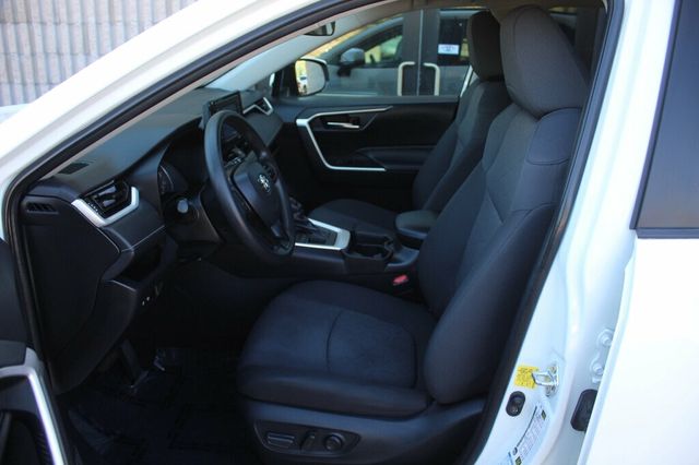 2021 Toyota RAV4 ONE OWNER AWD XLE  - 22924513 - 21