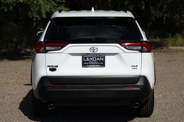 2021 Toyota RAV4 ONE OWNER AWD XLE  - 22924513 - 4