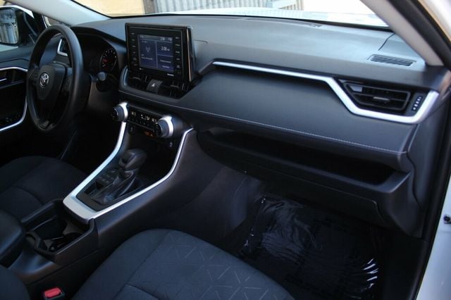 2021 Toyota RAV4 ONE OWNER AWD XLE  - 22924513 - 8