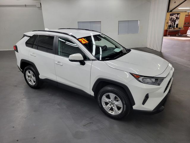 2021 Toyota RAV4 XLE AWD - 22252827 - 3