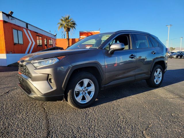 2021 Toyota RAV4 XLE FWD - 22255698 - 0